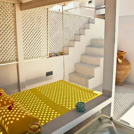 Myrtia House *